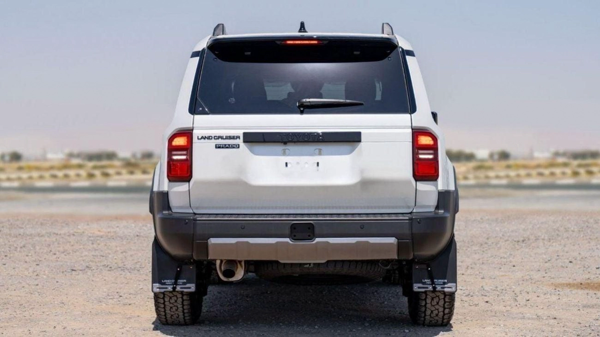 Toyota Prado 250 2.8D AT FIRST EDITION MY2025 –WHITE-4-0
