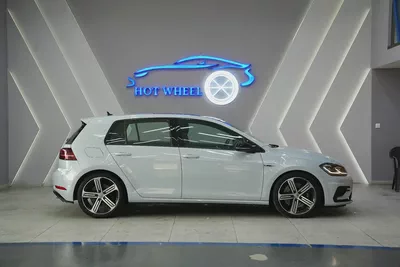 2018 - VOLKSWAGEN GOLF R - V4 for 77,000.00 AED-5
