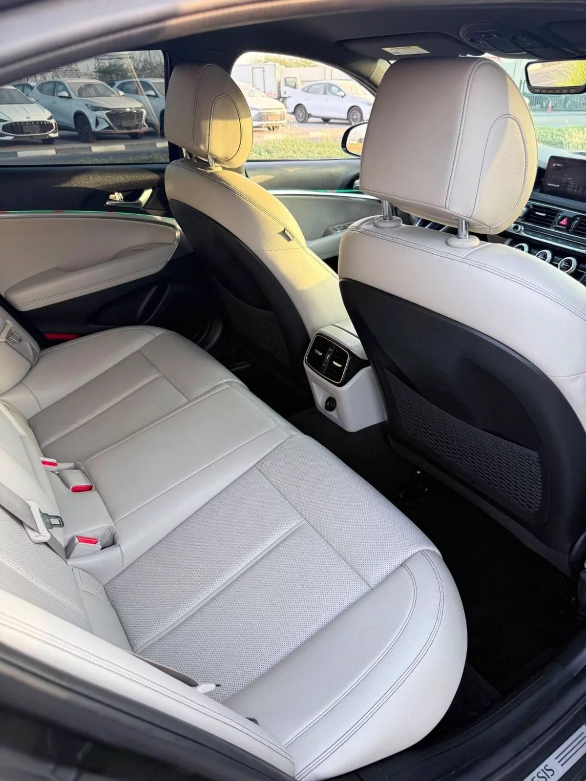 Genesis G70 PREMIUM 2022-7-0