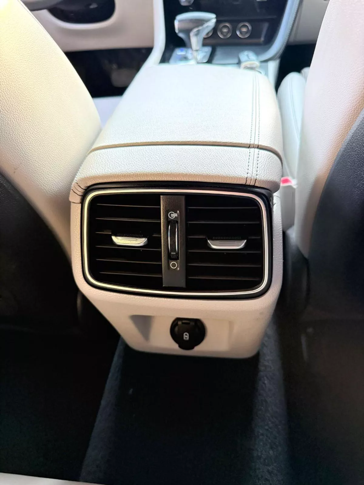 Genesis G70 PREMIUM 2022-8-0