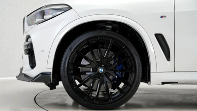 UAEs Very Best Example | 2 Years Free Servicing | AED 2,784 Per Month-8