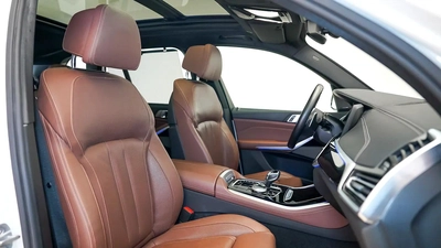 UAEs Very Best Example | 2 Years Free Servicing | AED 2,784 Per Month-9