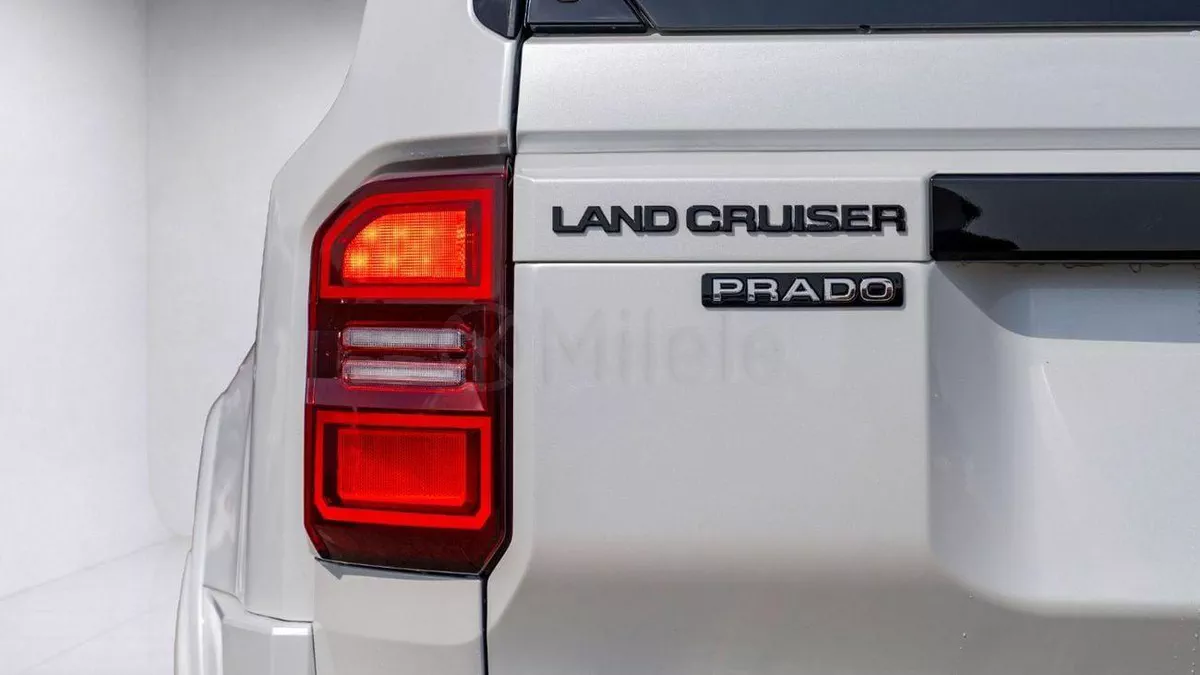 Toyota Prado  TOYOTA PRADO 250 | EXPORT ONLY-8-0
