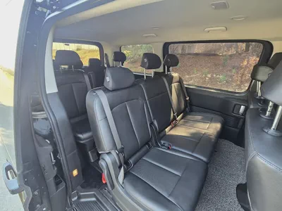 2023 Hyundai Staria Comfort - Korean Specs - Pristine Condition - 11 Seats - Perfect condition-13
