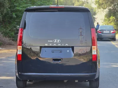 2023 Hyundai Staria Comfort - Korean Specs - Pristine Condition - 11 Seats - Perfect condition-3