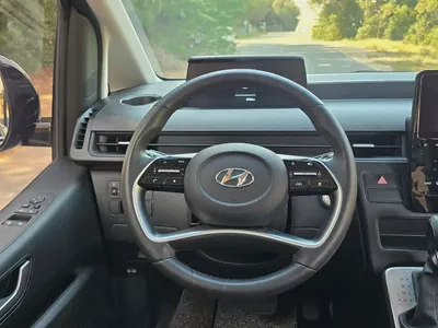 2023 Hyundai Staria Comfort - Korean Specs - Pristine Condition - 11 Seats - Perfect condition-8