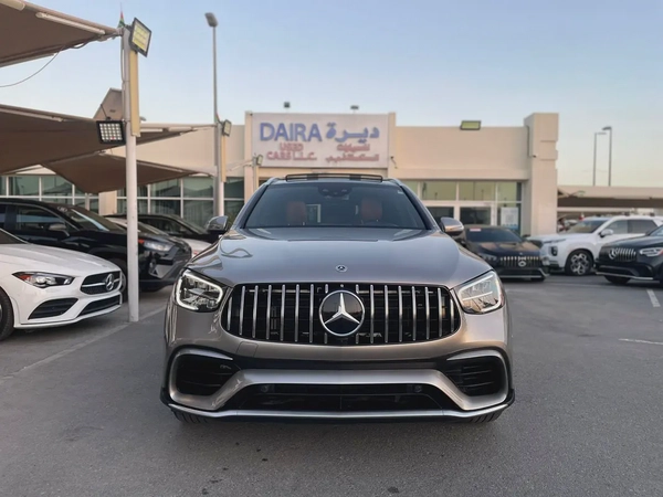 Offer for Mercedes GLC 300 2020 a new car original pen