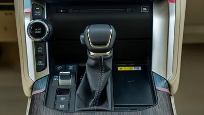 Toyota Land Cruiser VXR 3.5L-13