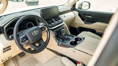 Toyota Land Cruiser VXR 3.5L-6