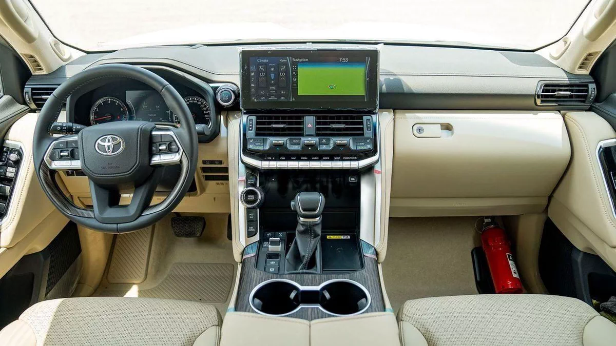 Toyota Land Cruiser VXR 3.5L-9-0