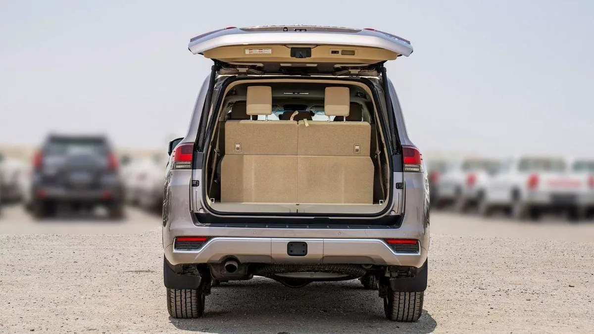 Toyota Land Cruiser VXR 3.5L-12-0