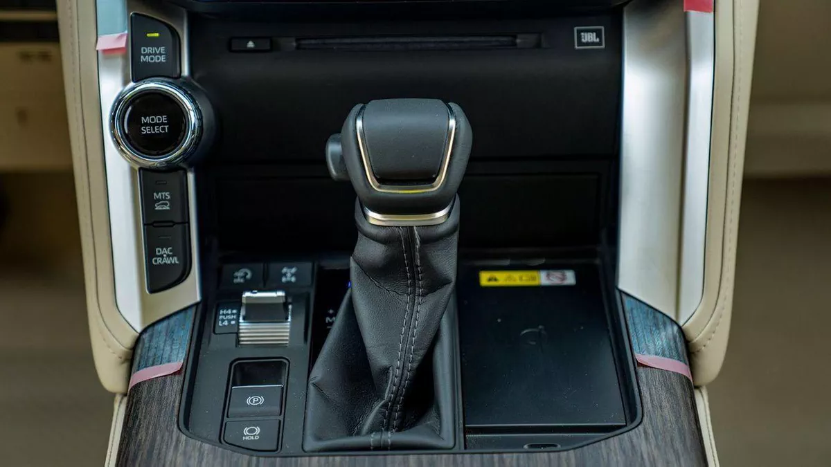 Toyota Land Cruiser VXR 3.5L-13-0