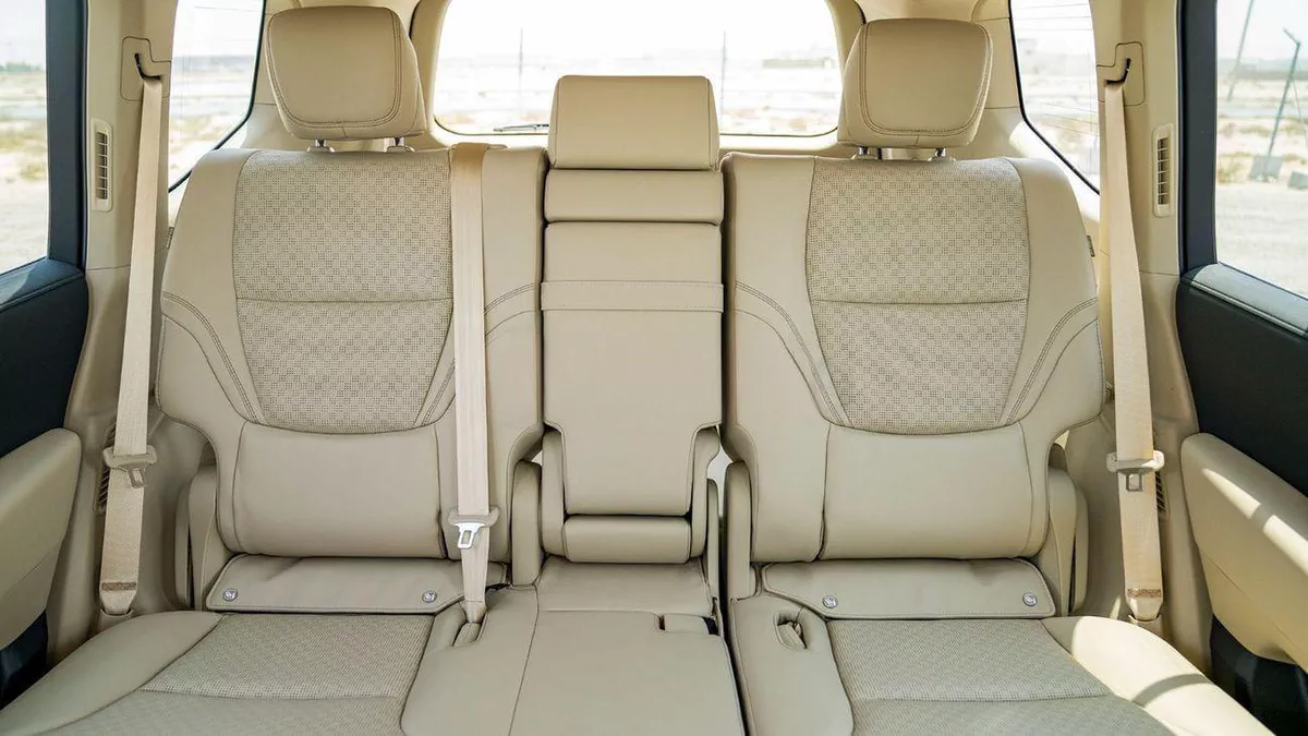 Toyota Land Cruiser VXR 3.5L-16-0