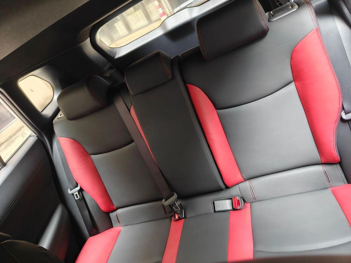 Toyota Frontlander Luxury LEADING VERSION / 2.0L V4 / RADAR / DVD / SUNROOF / LEATHER WITH POWER SEATS-17-0