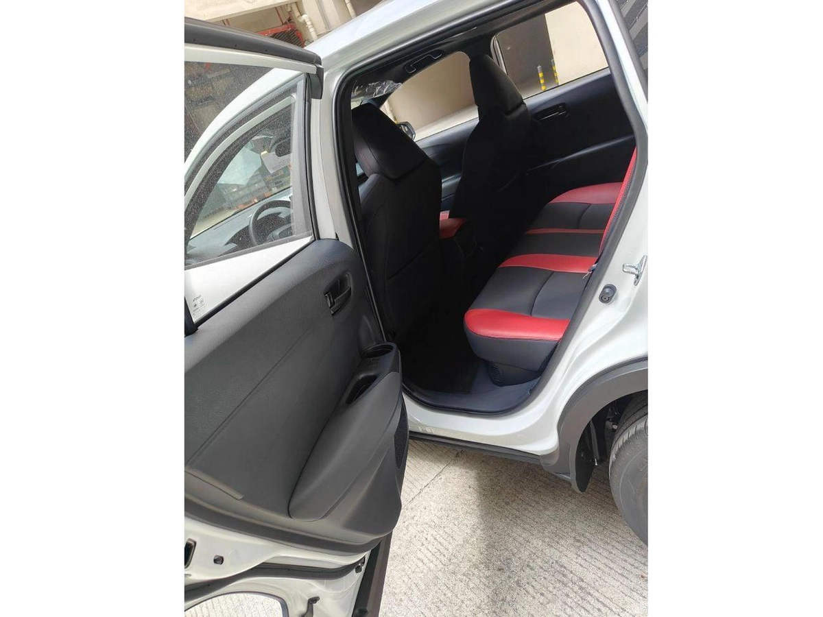Toyota Frontlander Luxury LEADING VERSION / 2.0L V4 / RADAR / DVD / SUNROOF / LEATHER WITH POWER SEATS-7-0
