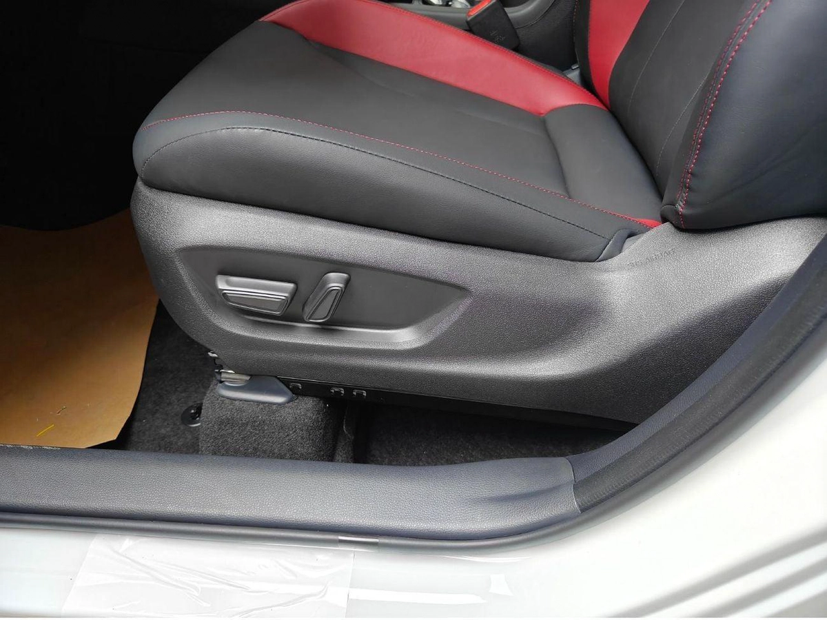 Toyota Frontlander Luxury LEADING VERSION / 2.0L V4 / RADAR / DVD / SUNROOF / LEATHER WITH POWER SEATS-8-0