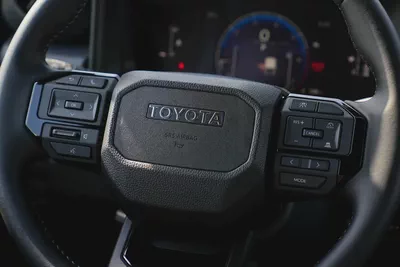 TOYOTA FJ CRUISER GXR 2027!! GCC SPECS-7