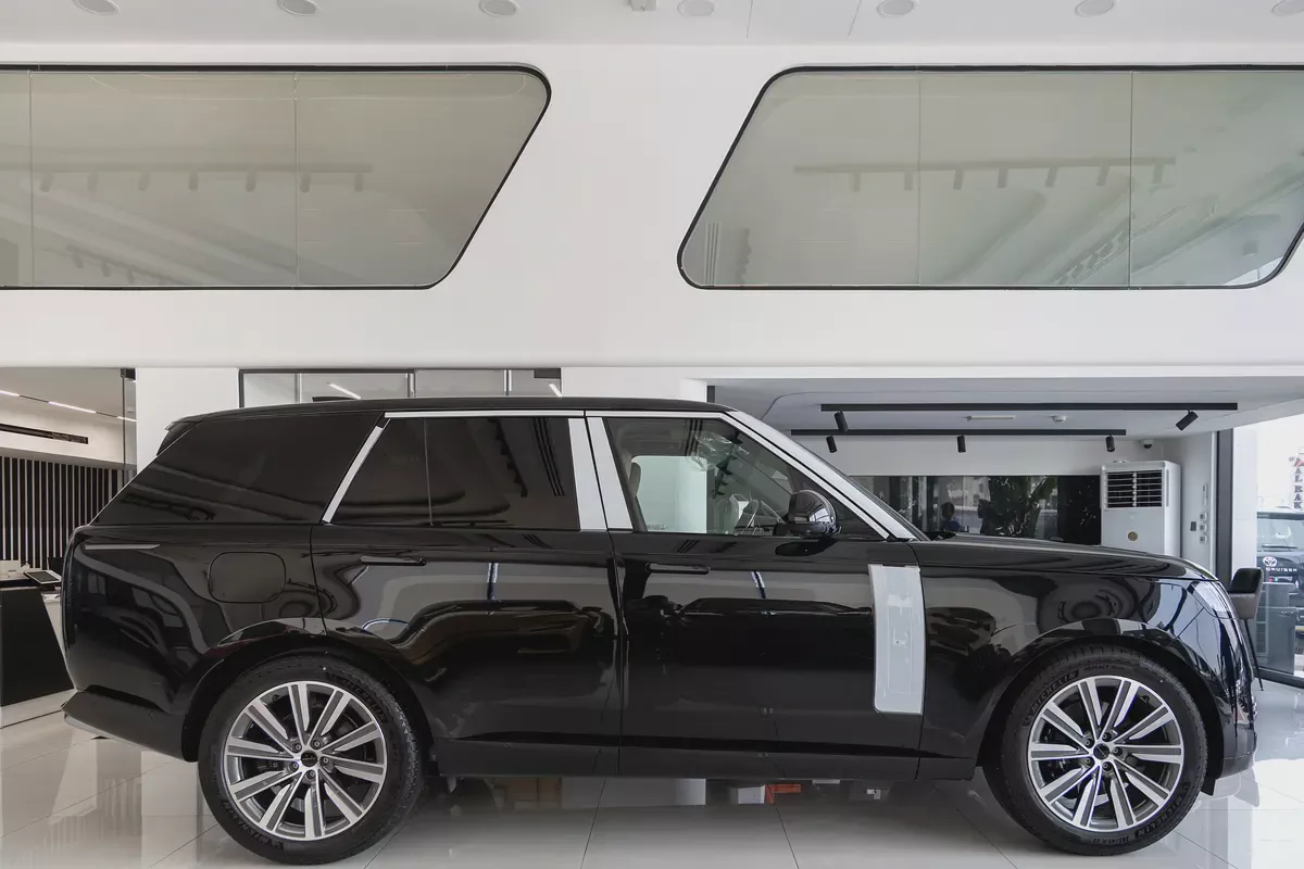 Range Rover | Vogue SE | GCC | AWD | Fully Loaded (Export)-6-6