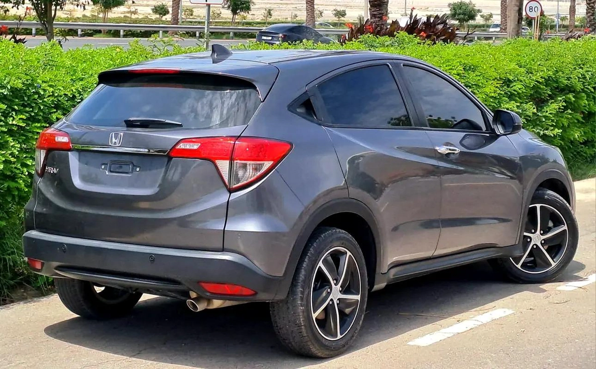 689-MONTHLY | HONDA HR-V 1.8L | GCC SPECS | SUV | CRUISE | CAMERA | ACCIDENT FFREE-10-10