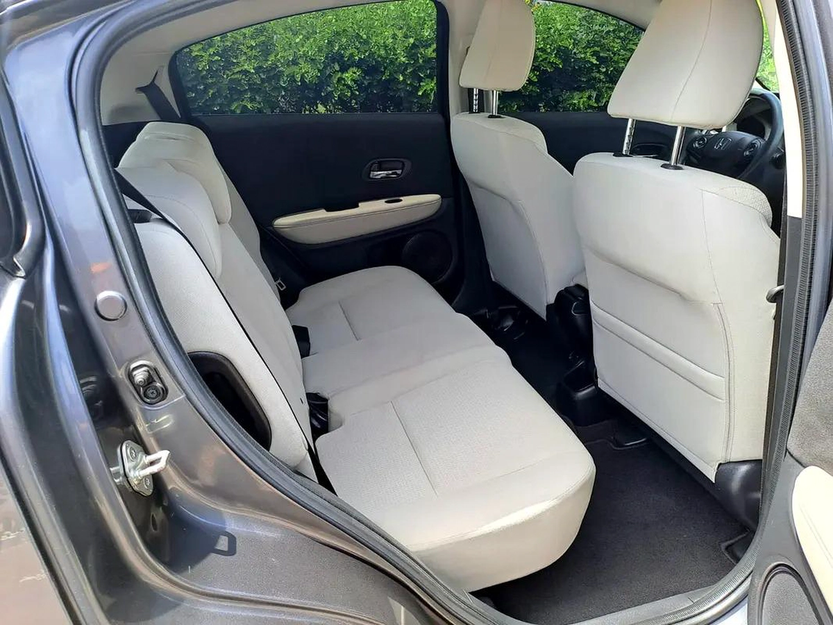 689-MONTHLY | HONDA HR-V 1.8L | GCC SPECS | SUV | CRUISE | CAMERA | ACCIDENT FFREE-2-2