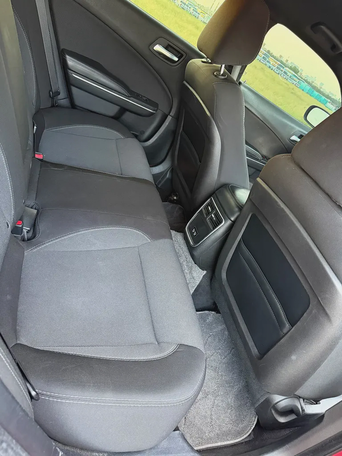 Dodge Charger SE 2015 - GCC Specs - Excellent Condition-15-15