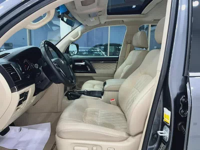 Pristine 2020 Toyota Land Cruiser GXR Grand Touring - GCC Specs-9