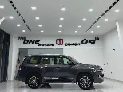 Pristine 2020 Toyota Land Cruiser GXR Grand Touring - GCC Specs-8