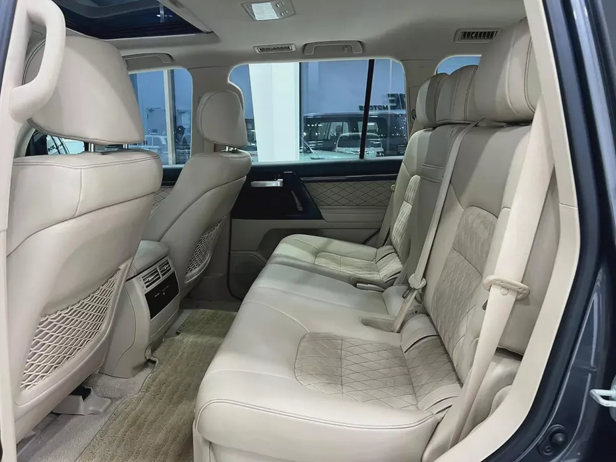 Pristine 2020 Toyota Land Cruiser GXR Grand Touring - GCC Specs-18-18