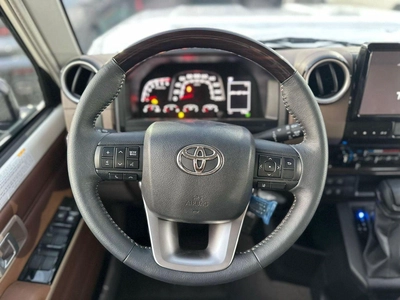 Toyota Land Cruiser 70 LC76 LX LX 2.8L  LX 2.8L-8