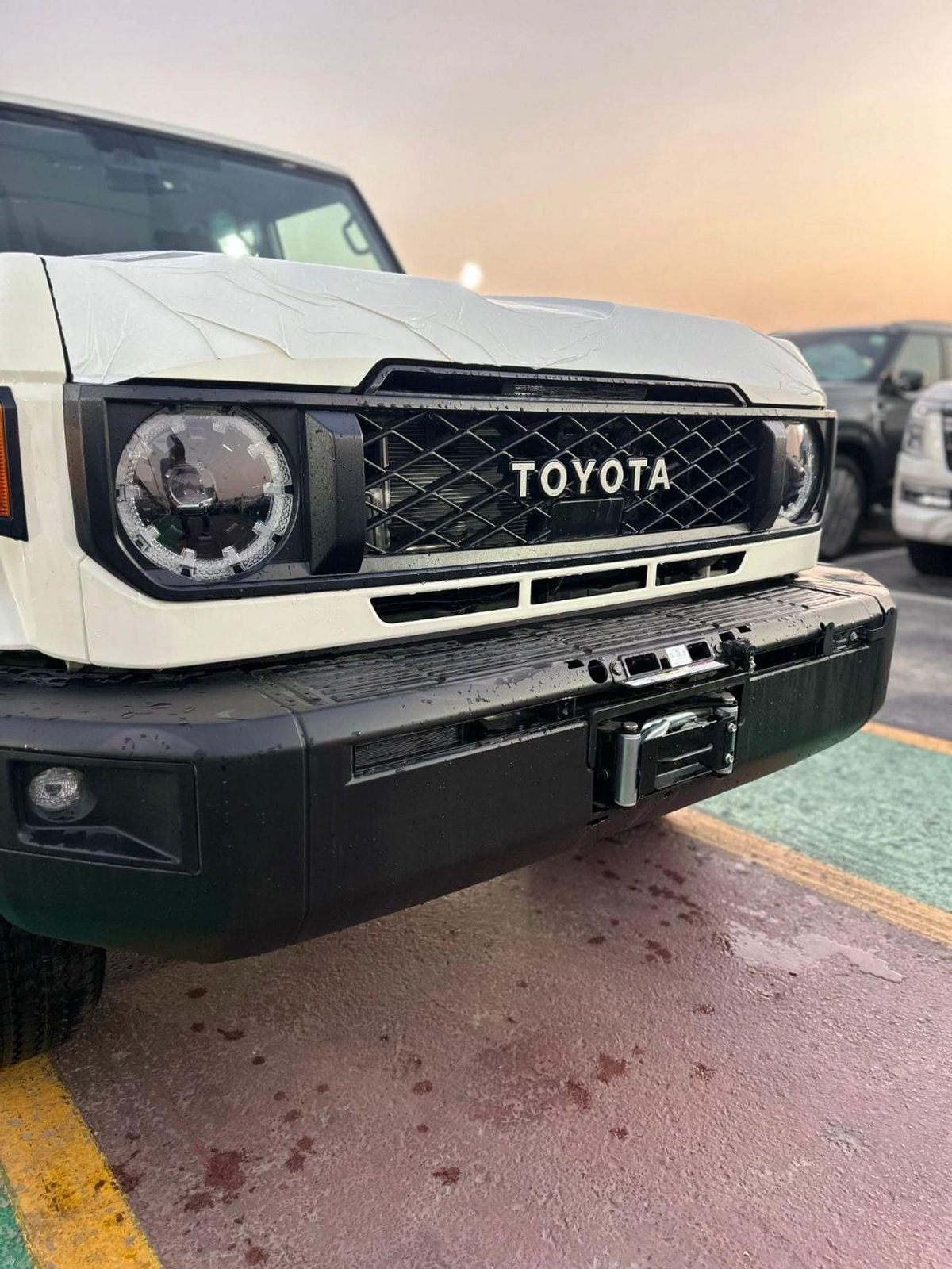 Toyota Land Cruiser 70 LC76 LX LX 2.8L  LX 2.8L-3-0
