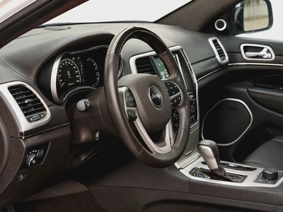 AED 1,338 | Jeep Grand Cherokee Summit | 5.7L HEMI V8 2018 | GCC Specs |-14