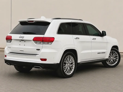 AED 1,338 | Jeep Grand Cherokee Summit | 5.7L HEMI V8 2018 | GCC Specs |-5
