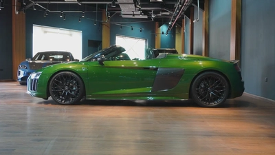 2018 Audi R8 V10 Quatrro | Very Clean | Soft Top | Carbon fiber trim-3