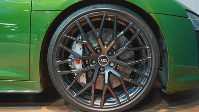 2018 Audi R8 V10 Quatrro | Very Clean | Soft Top | Carbon fiber trim-5