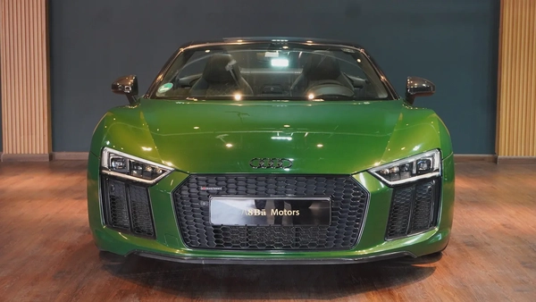 2018 Audi R8 V10 Quatrro | Very Clean | Soft Top | Carbon fiber trim