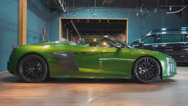 2018 Audi R8 V10 Quatrro | Very Clean | Soft Top | Carbon fiber trim
