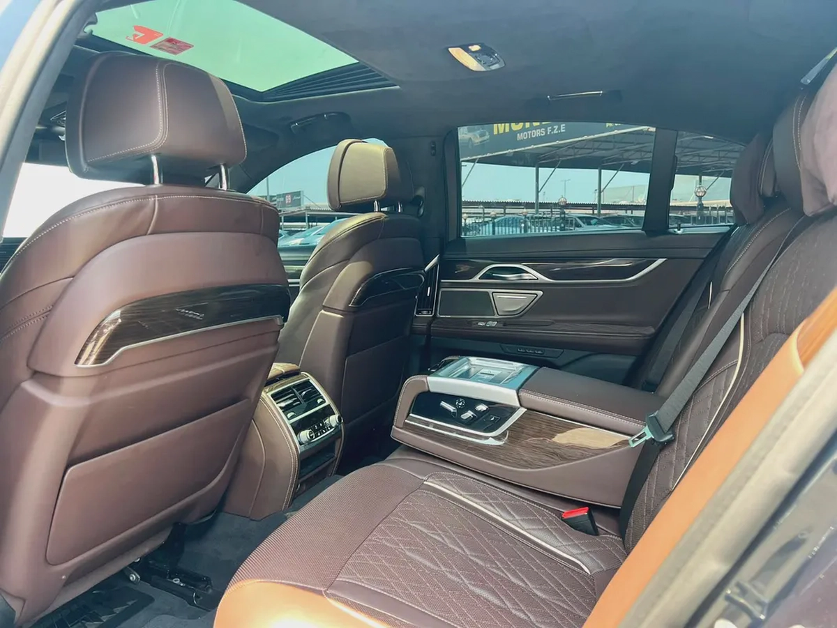BMW 7-Series 745Li 2020 | Korean Specs | Luxury Sedan-12-12