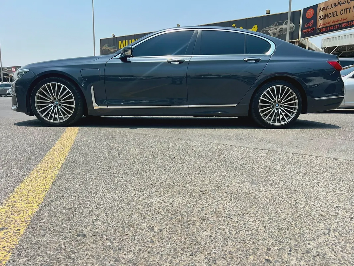 BMW 7-Series 745Li 2020 | Korean Specs | Luxury Sedan-19-19