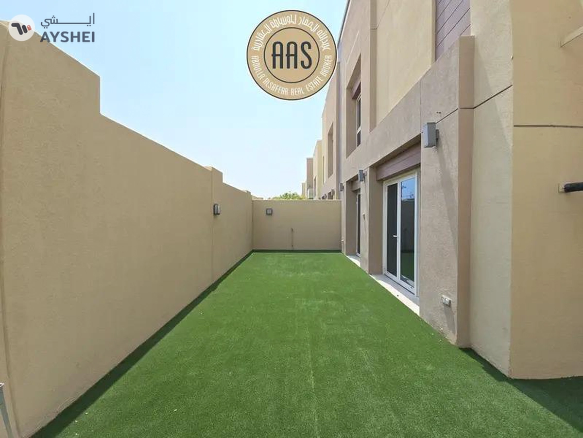 Huge 3bhk villa with maid room 5bathrooms in 265k balcony wardrobes 1parking free-5-5