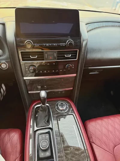 نيسان باترول بلاتينوم فل اوبشنNissan Patrol 2022 LE Platinum | GCC Specs | Pristine Condition-17