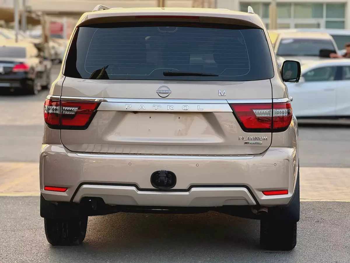 نيسان باترول بلاتينوم فل اوبشنNissan Patrol 2022 LE Platinum | GCC Specs | Pristine Condition-11-11