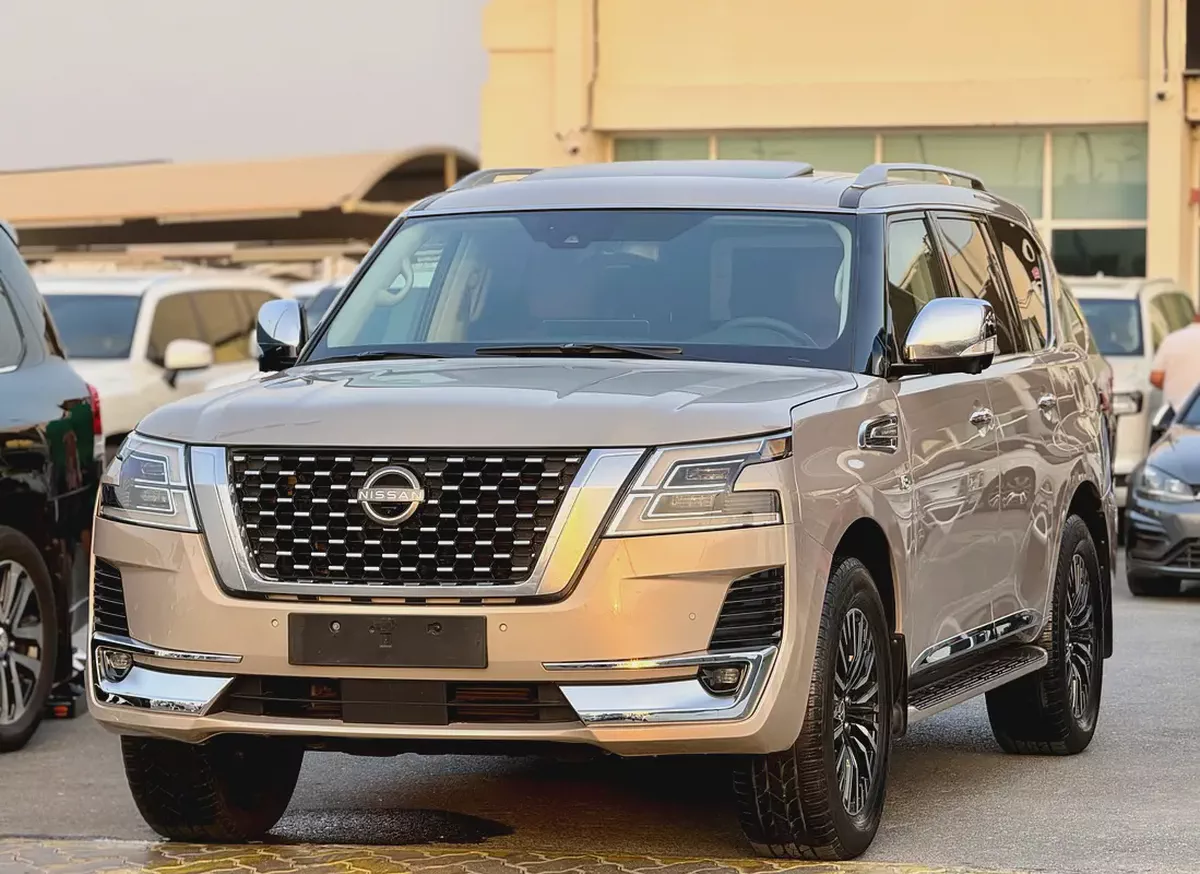 نيسان باترول بلاتينوم فل اوبشنNissan Patrol 2022 LE Platinum | GCC Specs | Pristine Condition-4-4