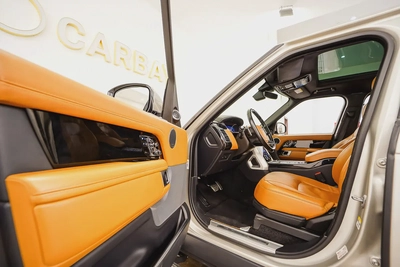 AED 2134 PM | RANGE ROVER AUTOBIOGRAPHY 2018 | FULL AGENCY HISTORY | 1 YEAR WARRANTY | GCC-8