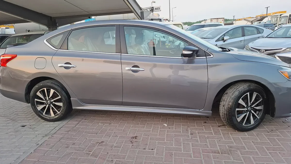 Nissan Sentra SR 2017 American Specs-2-2