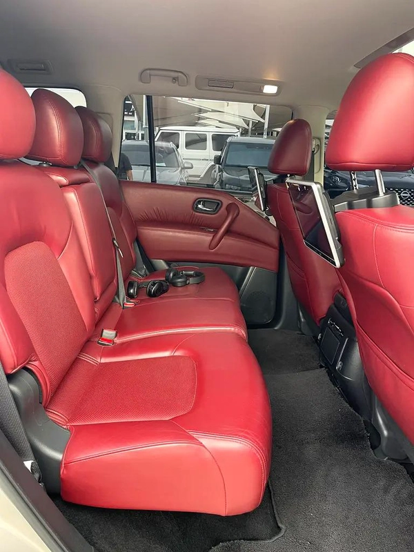 Nissan Patrol LE Titanium 2022 - GCC Specs - Excellent Condition