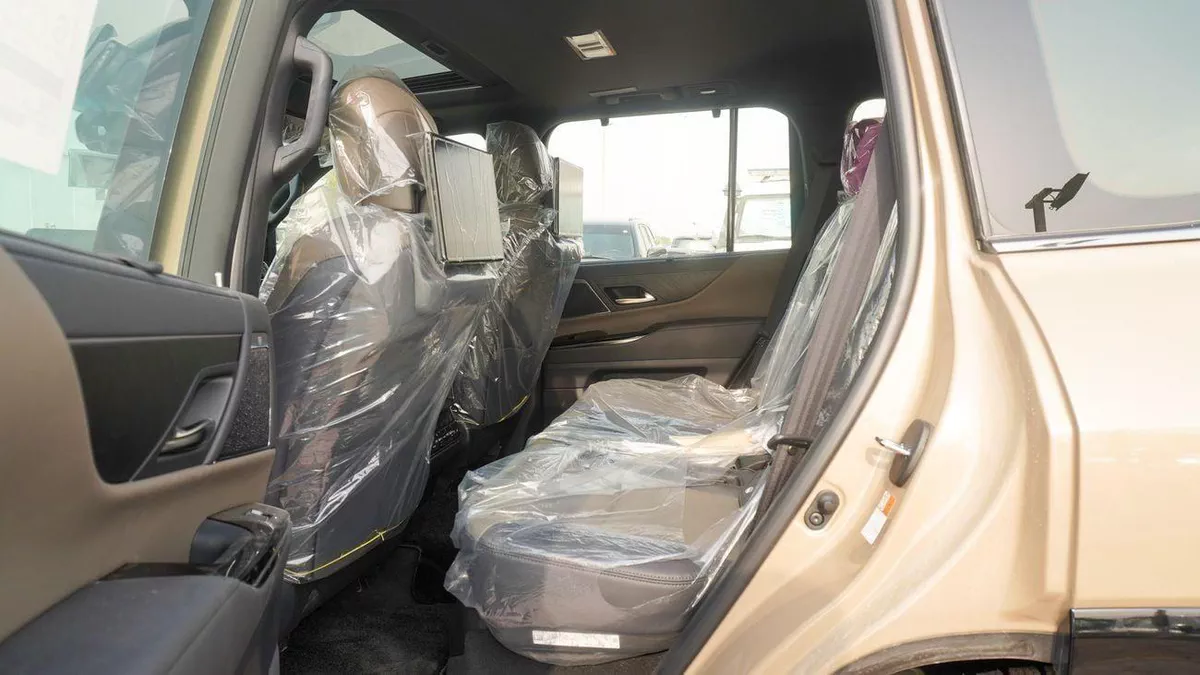 Lexus LX600 OVERTRAIL 3.5L V6-13-0