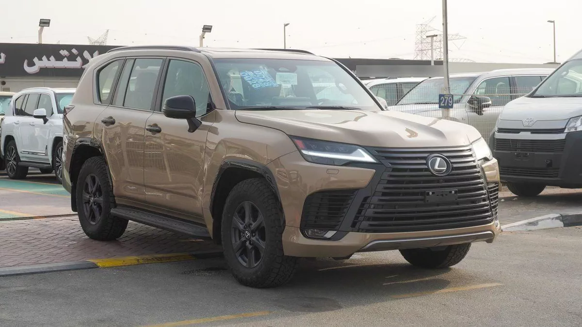Lexus LX600 OVERTRAIL 3.5L V6