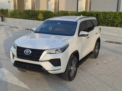 2023 Toyota Fortuner EXR - V4 2.7L 4X4 - Original Paint - GCC Specs - Like New!-1