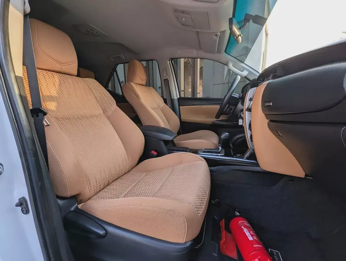 2023 Toyota Fortuner EXR - V4 2.7L 4X4 - Original Paint - GCC Specs - Like New!-10-10