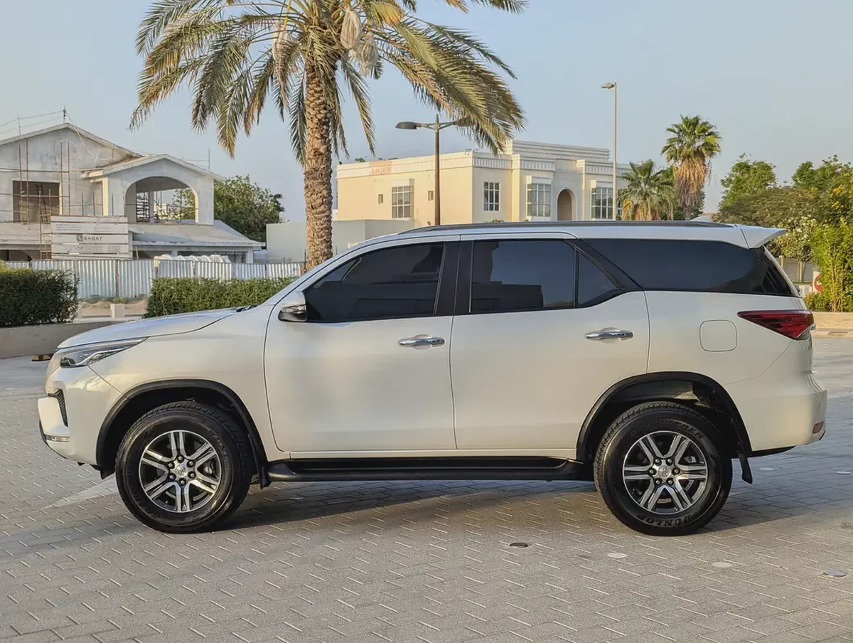 2023 Toyota Fortuner EXR - V4 2.7L 4X4 - Original Paint - GCC Specs - Like New!-16-16